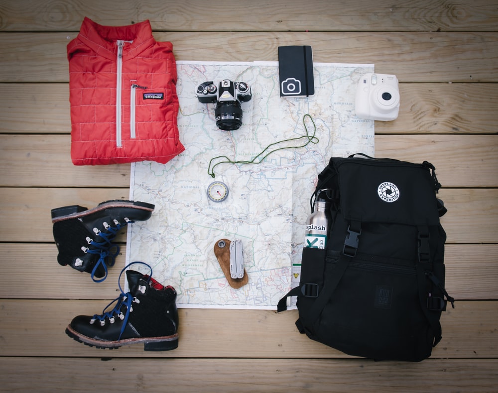 Learn about the clothing things you should buy for an outdoor activity