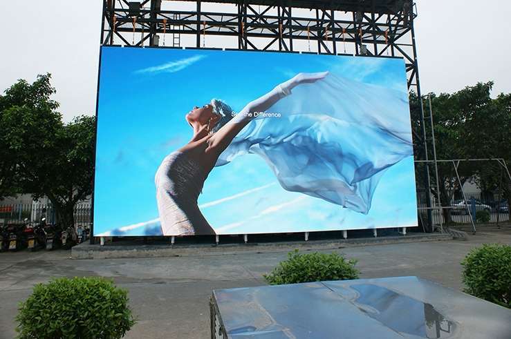Dynamo LED Exhibits assures buyers, that this buy LED screens outdoor is a great purchase